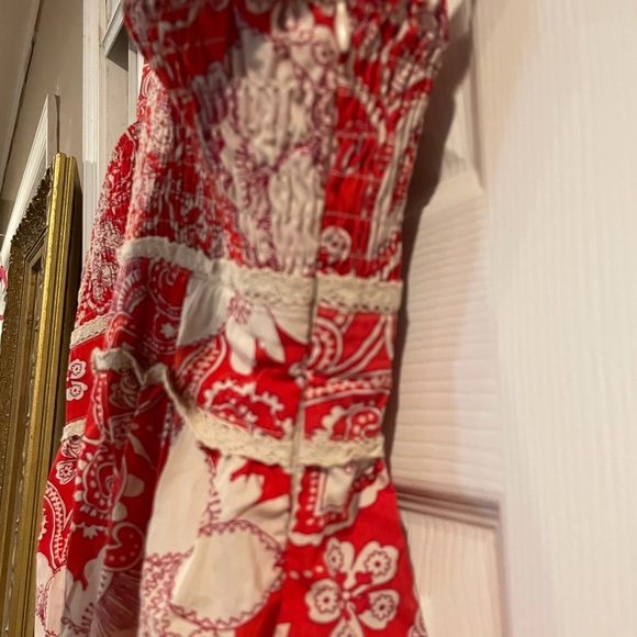 Sundress - Picture 3 of 5